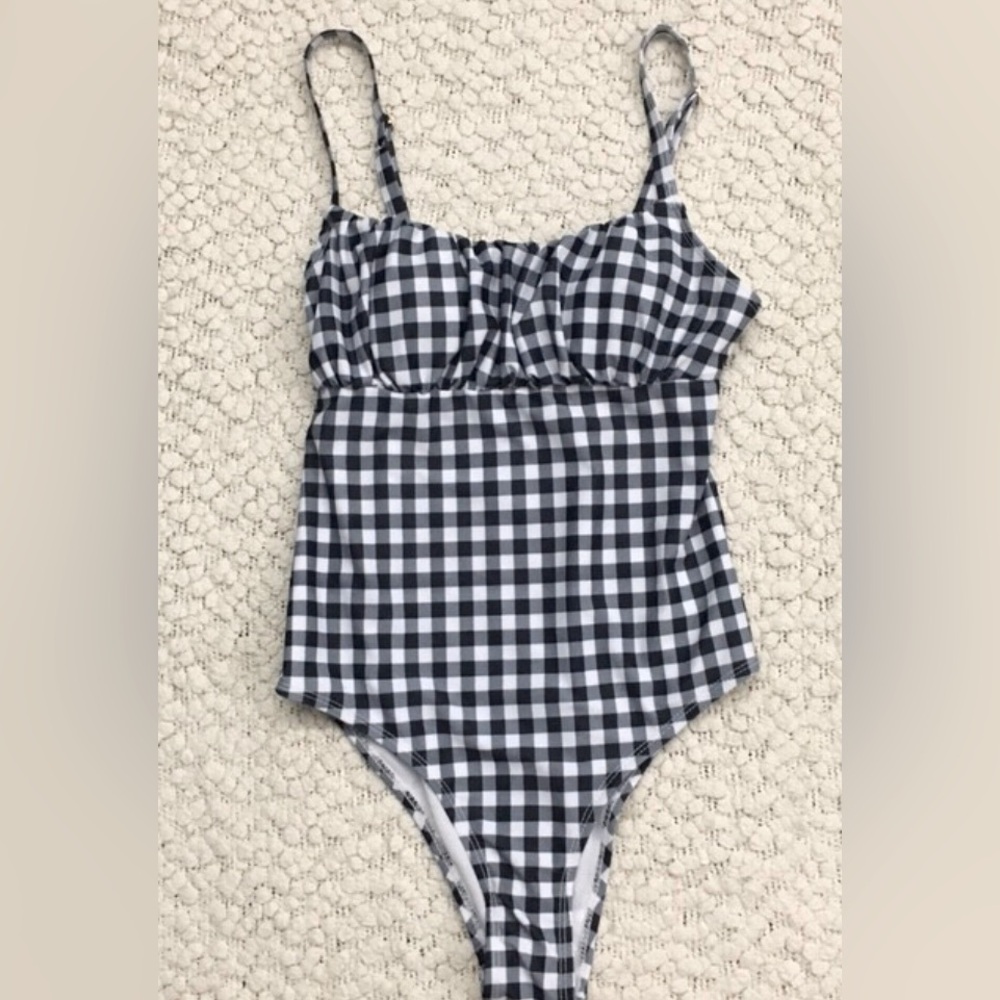 Refuge Swim One Piece Bathing Suit Size Medium NEW With Tags